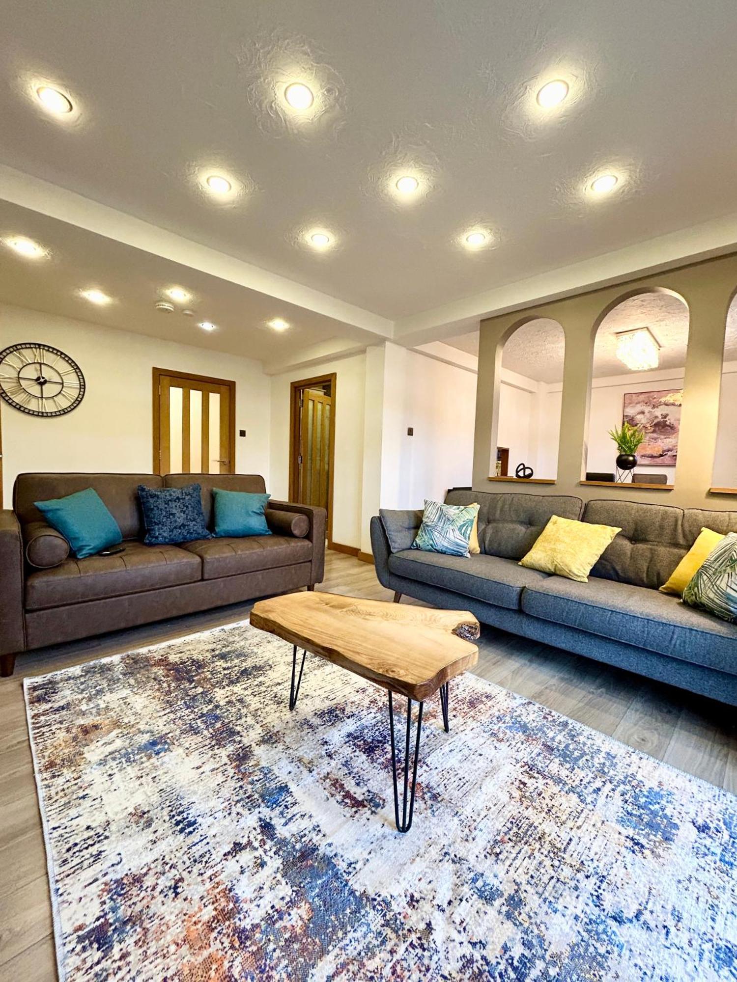 סאות'המפטון Spacious 3 Bedroom Apartment Close To Marina, 2 Parking Spaces, Kingsize Or Single Beds מראה חיצוני תמונה