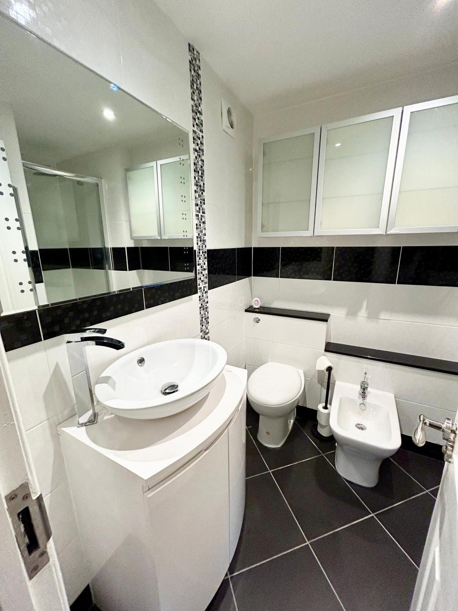 סאות'המפטון Spacious 3 Bedroom Apartment Close To Marina, 2 Parking Spaces, Kingsize Or Single Beds מראה חיצוני תמונה