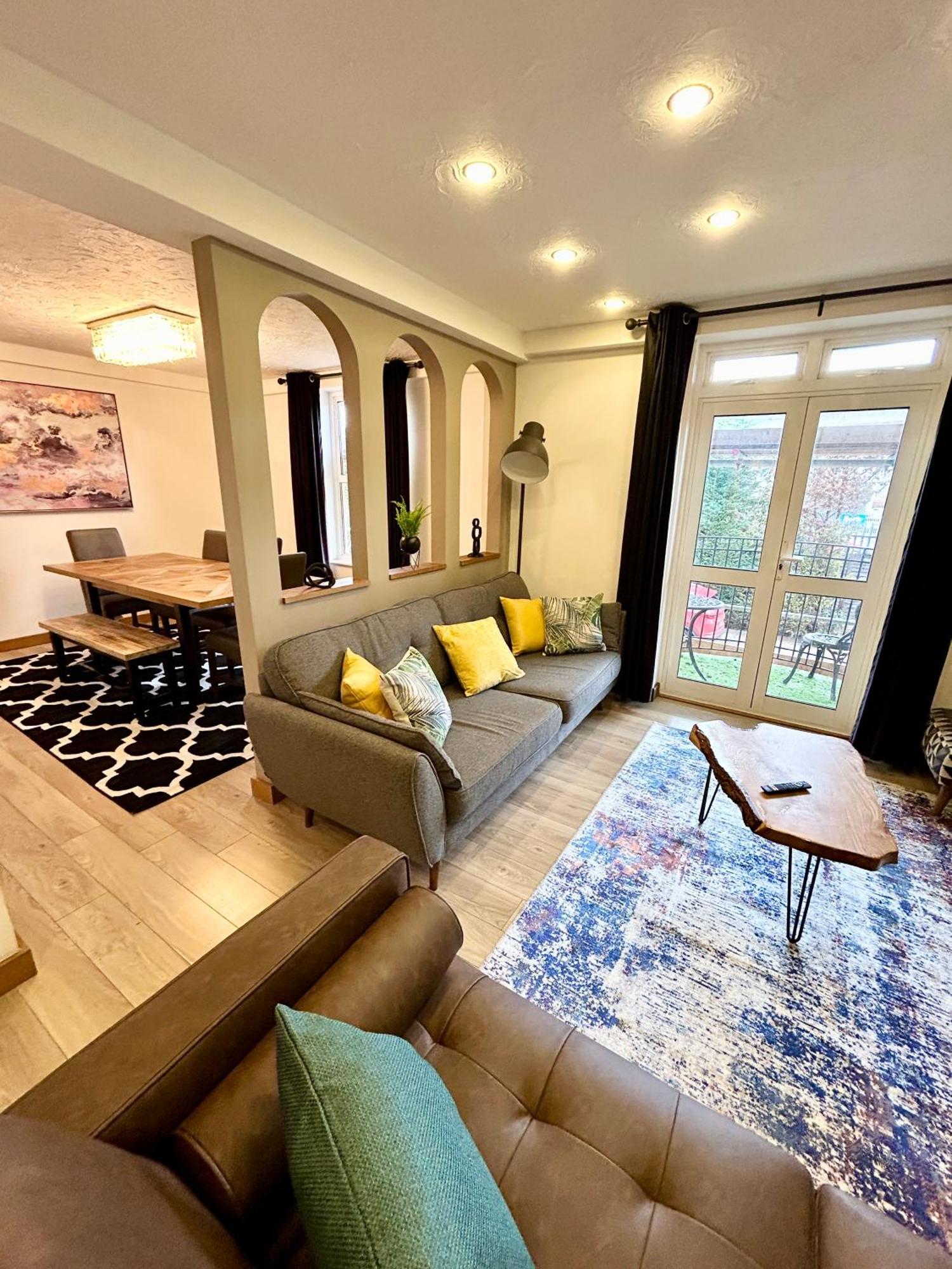 סאות'המפטון Spacious 3 Bedroom Apartment Close To Marina, 2 Parking Spaces, Kingsize Or Single Beds מראה חיצוני תמונה